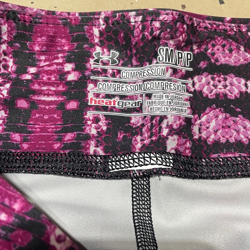 Under Armour HeatGear Compression Leggings - Purple Snakeskin Print - Picture 3 of 4